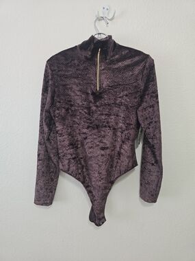 Cache plum velvet zip-front bodysuit with gold accents L